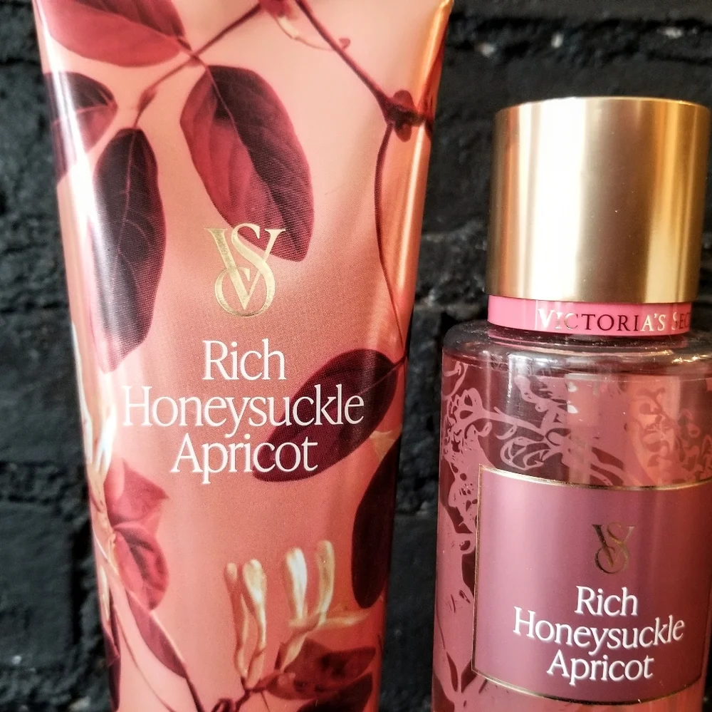Victoria's Secret Fragrance/Lotion - Picture 2 of 5